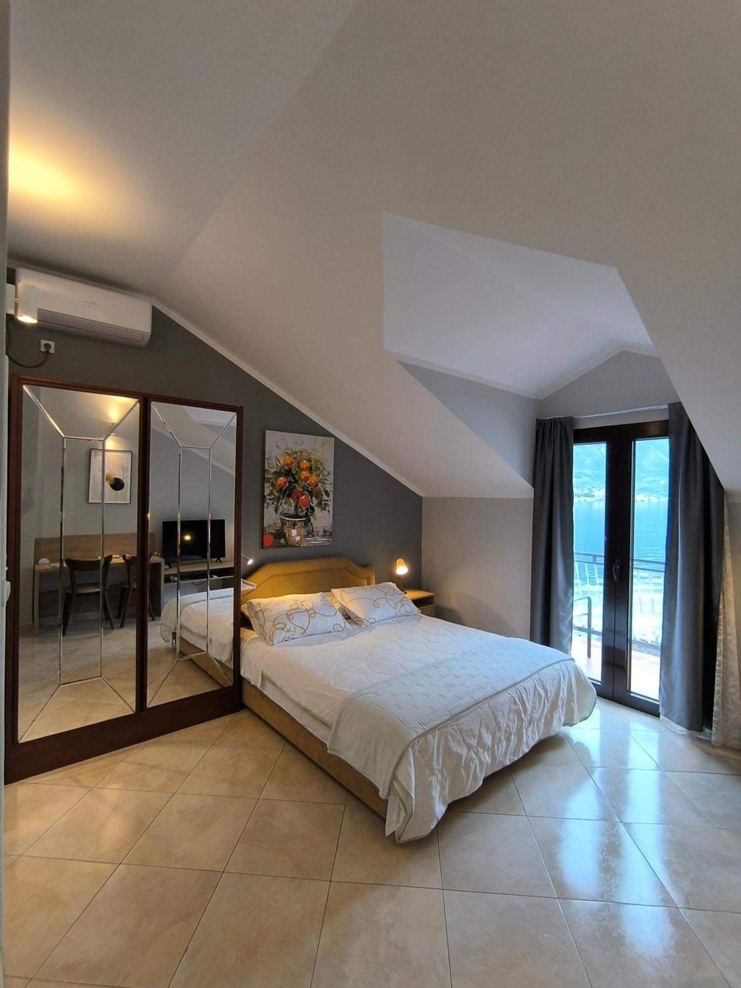 Apartments Djurovic Котор Екстериор снимка