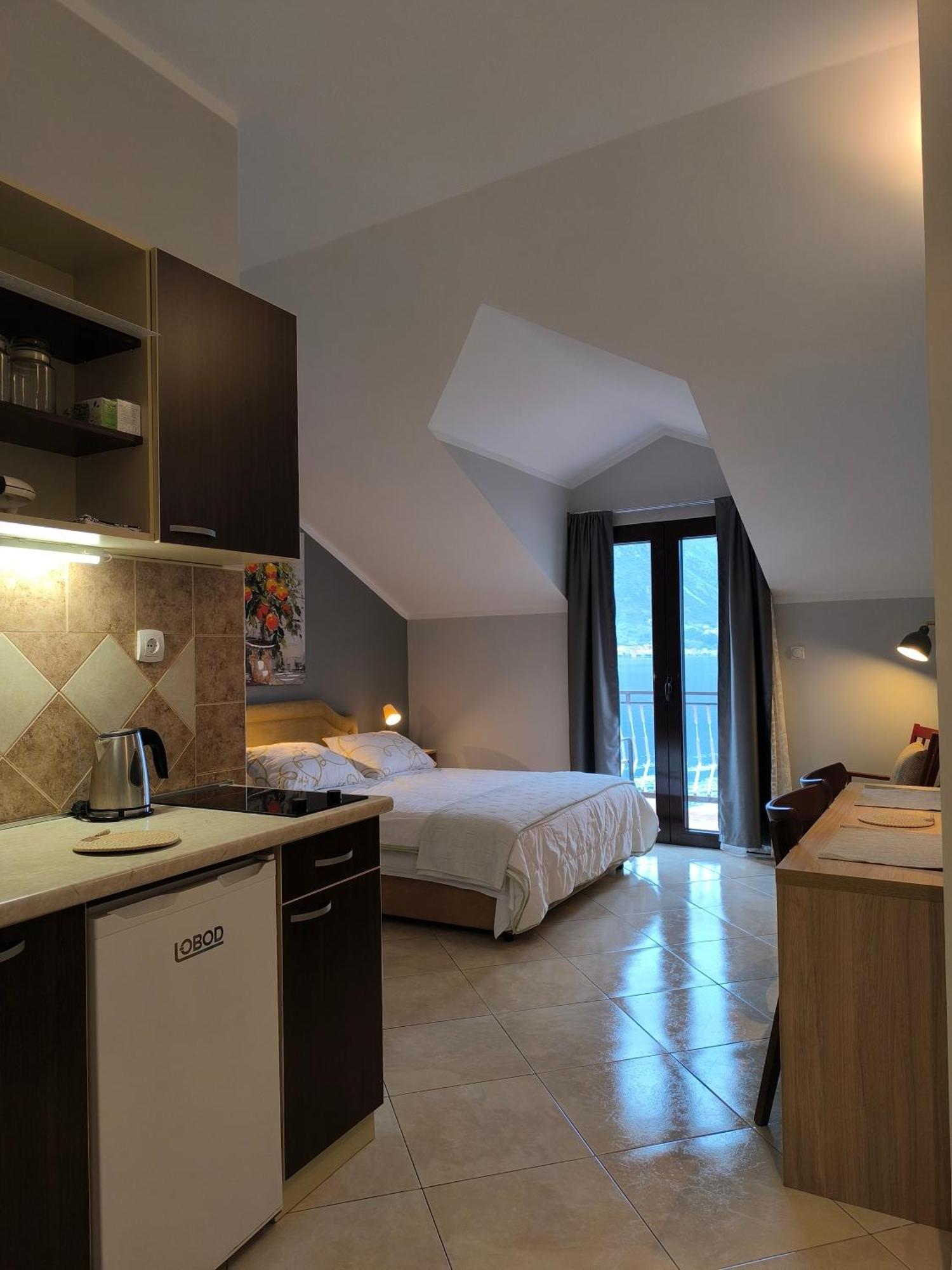 Apartments Djurovic Котор Екстериор снимка