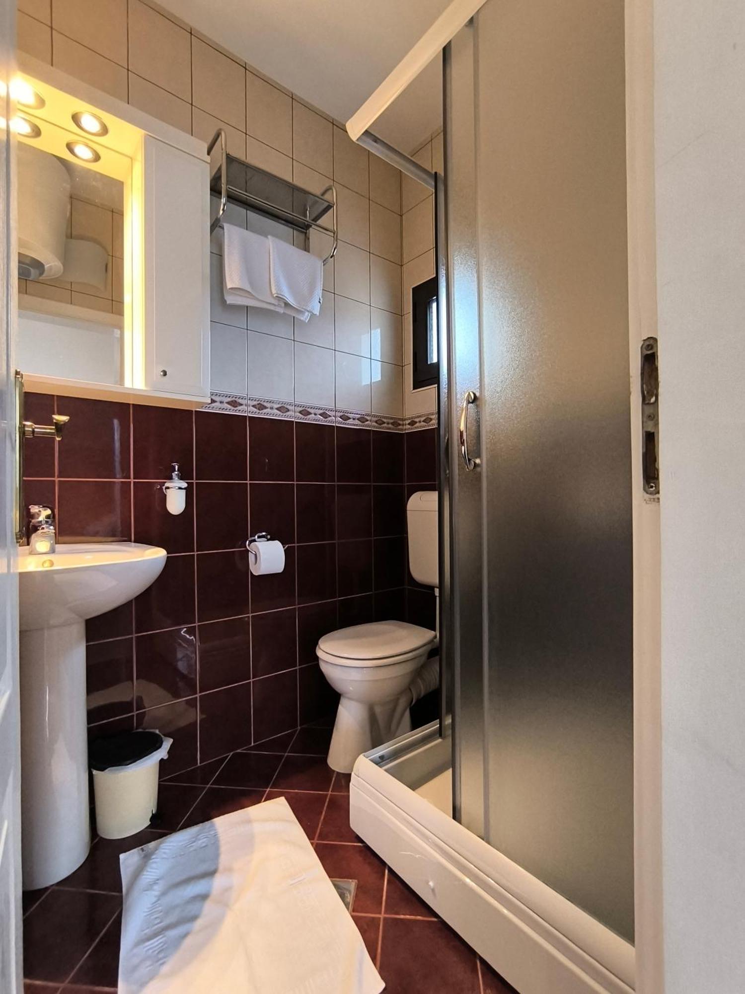 Apartments Djurovic Котор Екстериор снимка