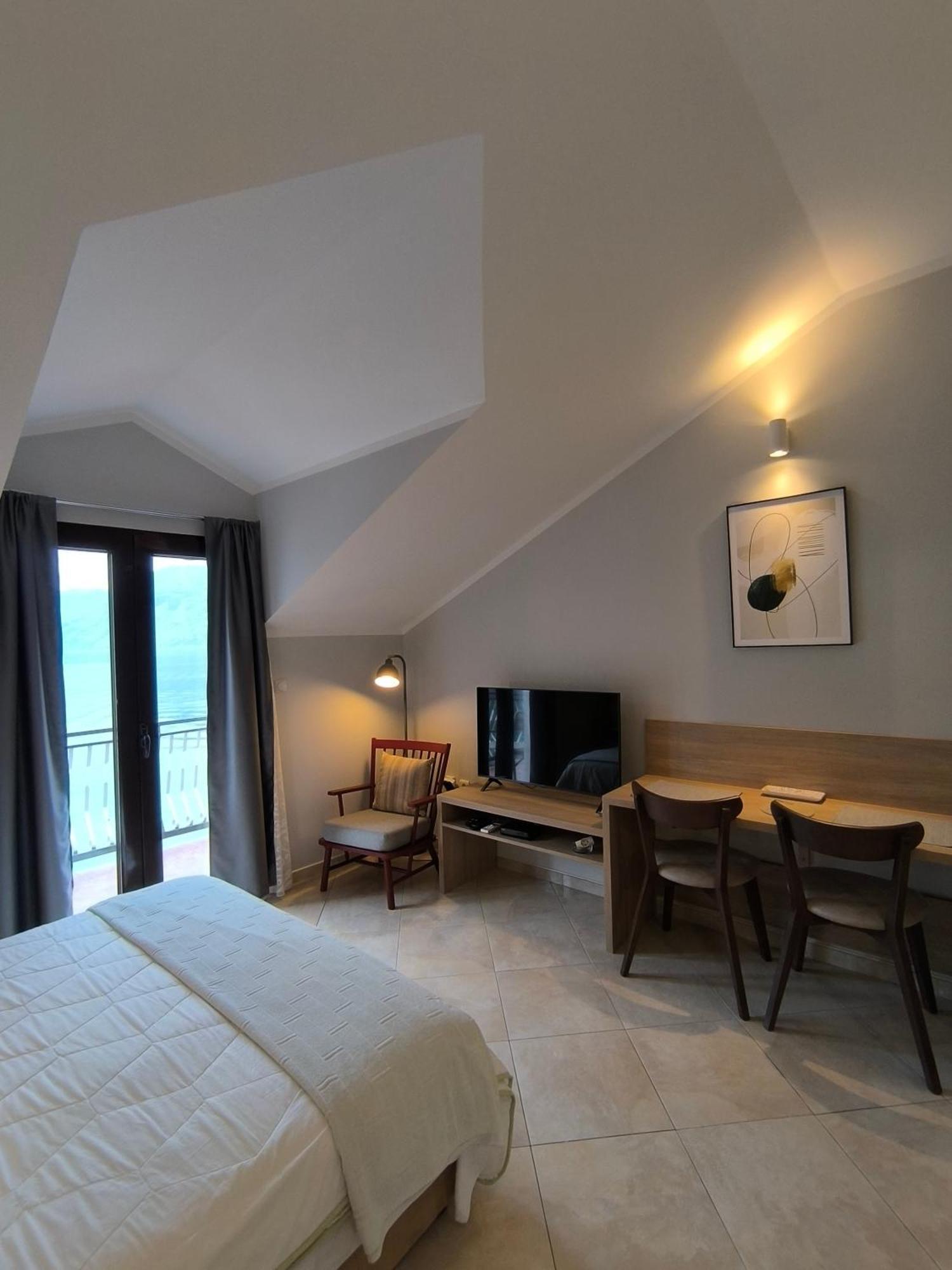 Apartments Djurovic Котор Екстериор снимка